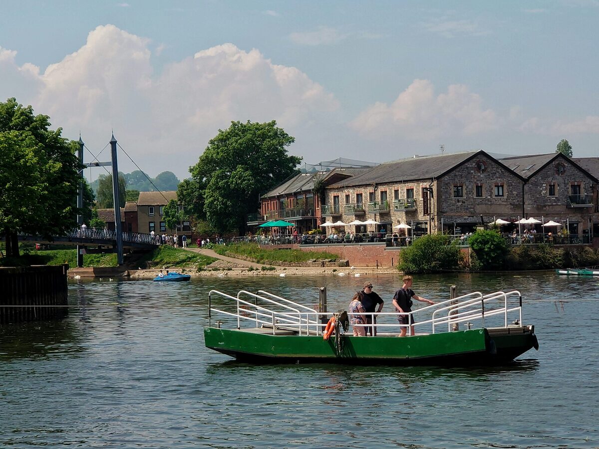 Ort & Umgebung — Exeter Bild 1